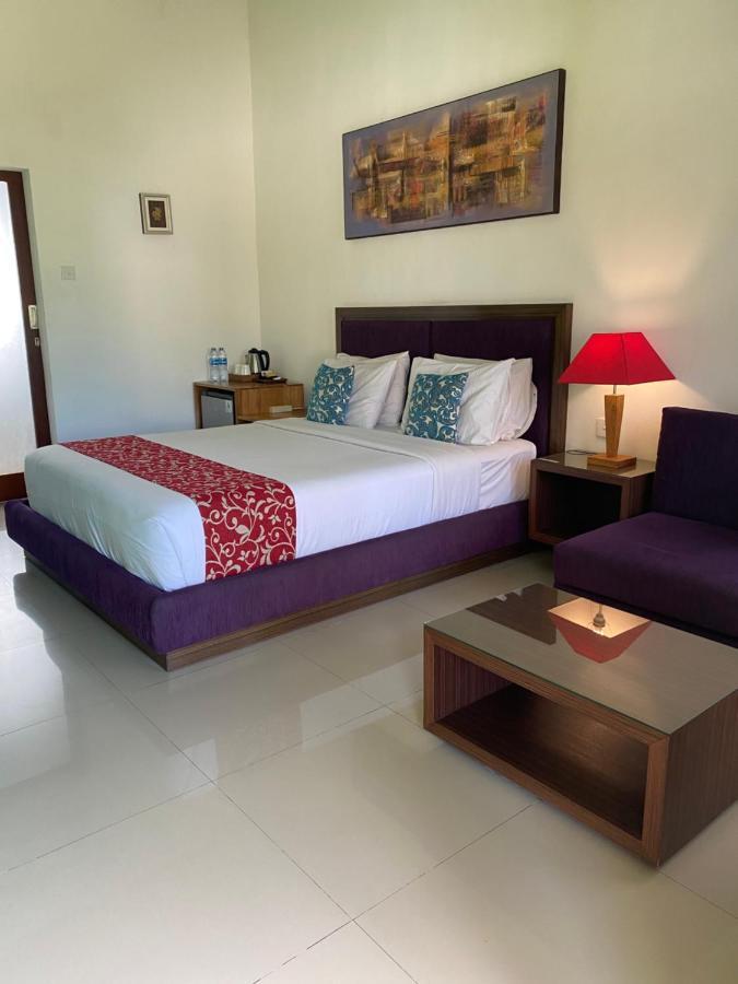 Dikubu Belong Seminyak Hotel Buitenkant foto