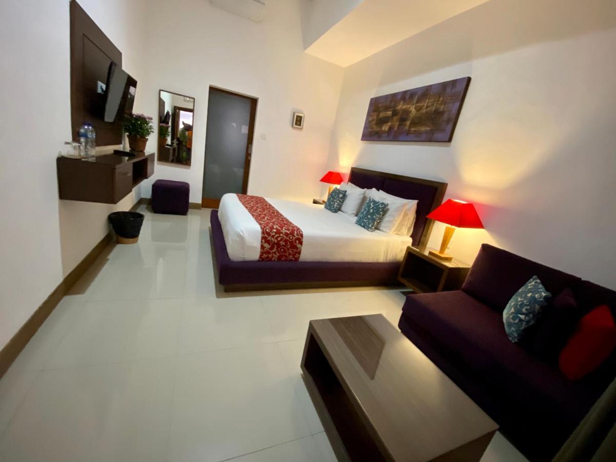 Dikubu Belong Seminyak Hotel Buitenkant foto