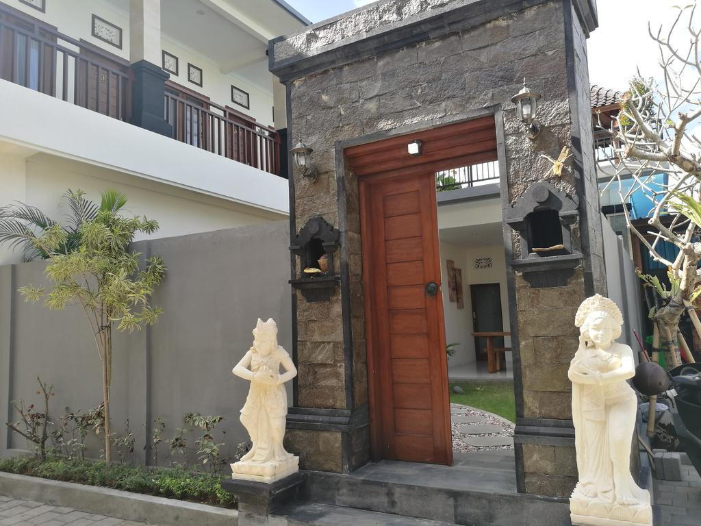 Dikubu Belong Seminyak Hotel Buitenkant foto