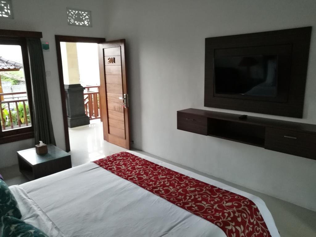 Dikubu Belong Seminyak Hotel Buitenkant foto