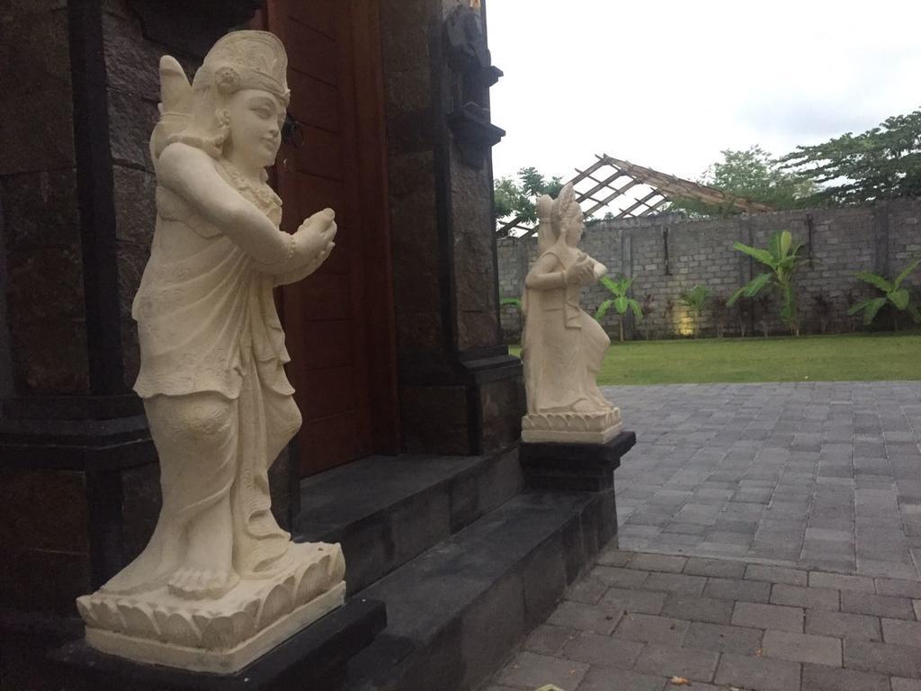 Dikubu Belong Seminyak Hotel Buitenkant foto