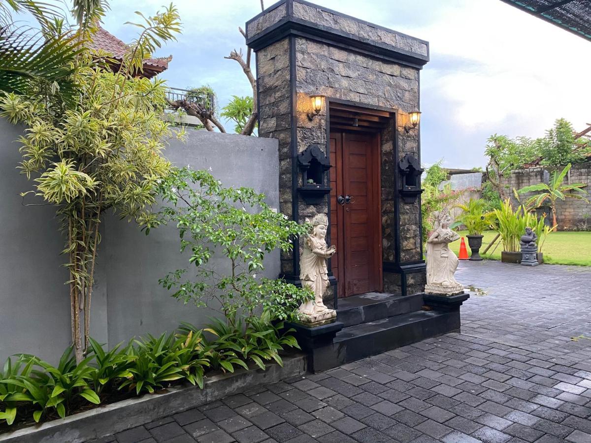 Dikubu Belong Seminyak Hotel Buitenkant foto