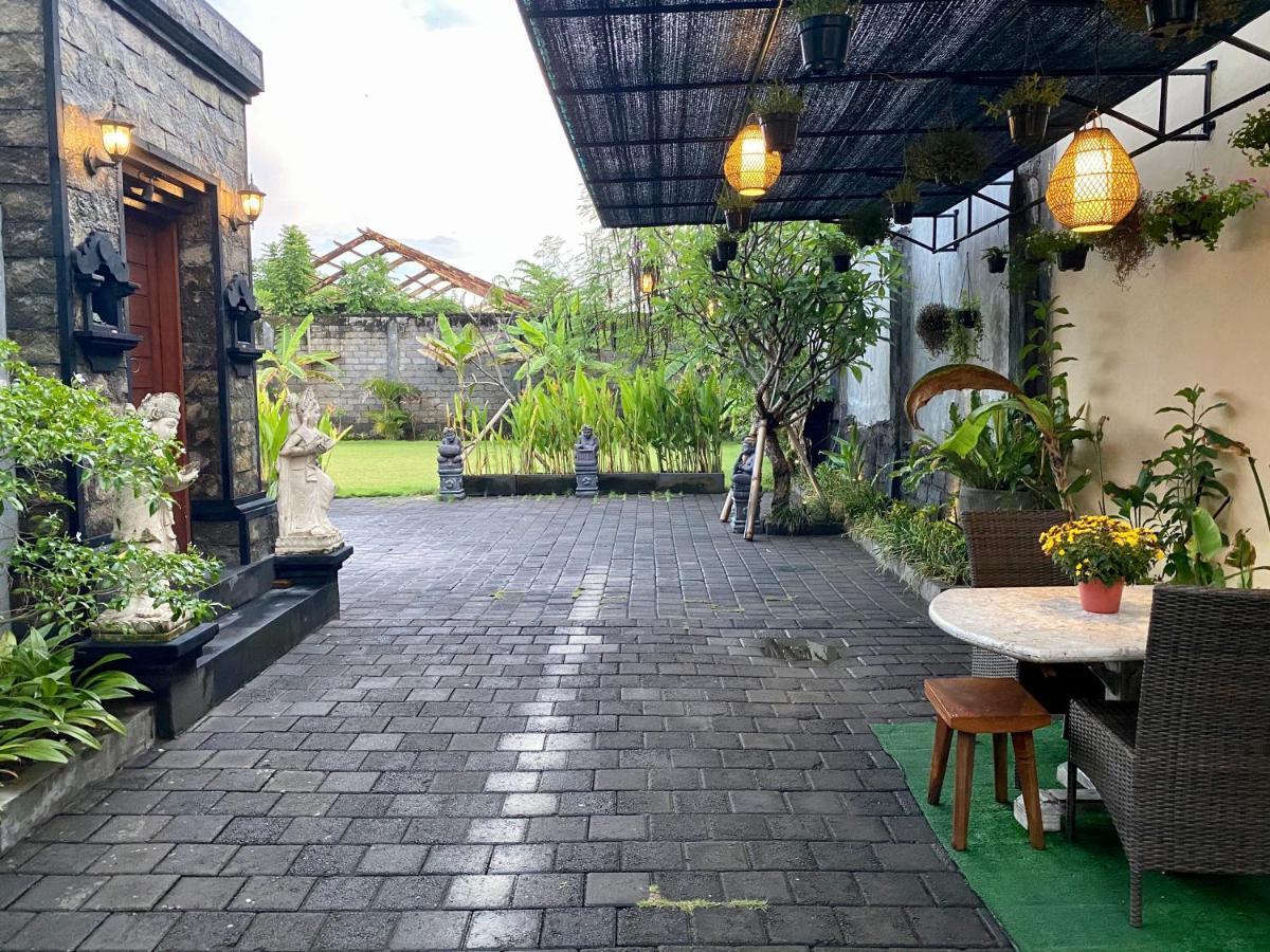 Dikubu Belong Seminyak Hotel Buitenkant foto