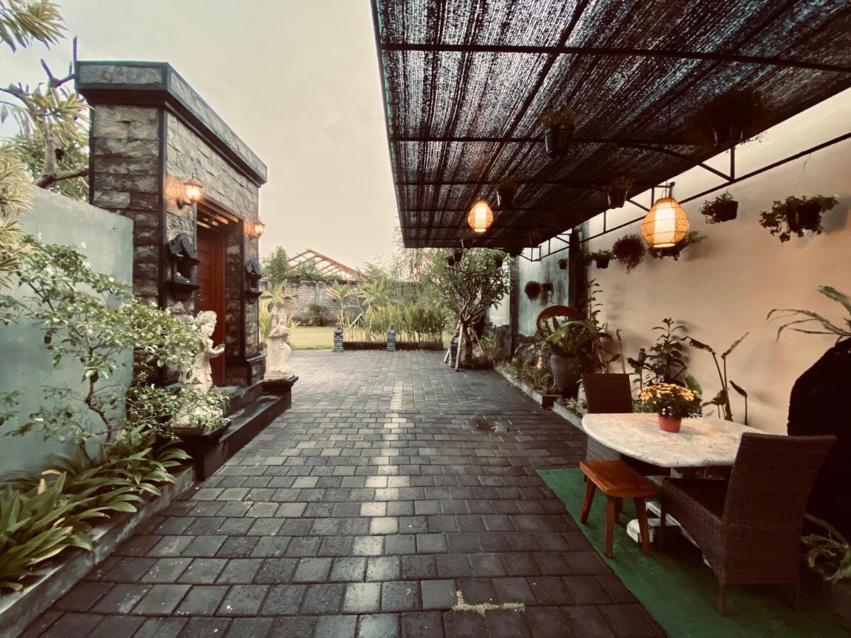 Dikubu Belong Seminyak Hotel Buitenkant foto