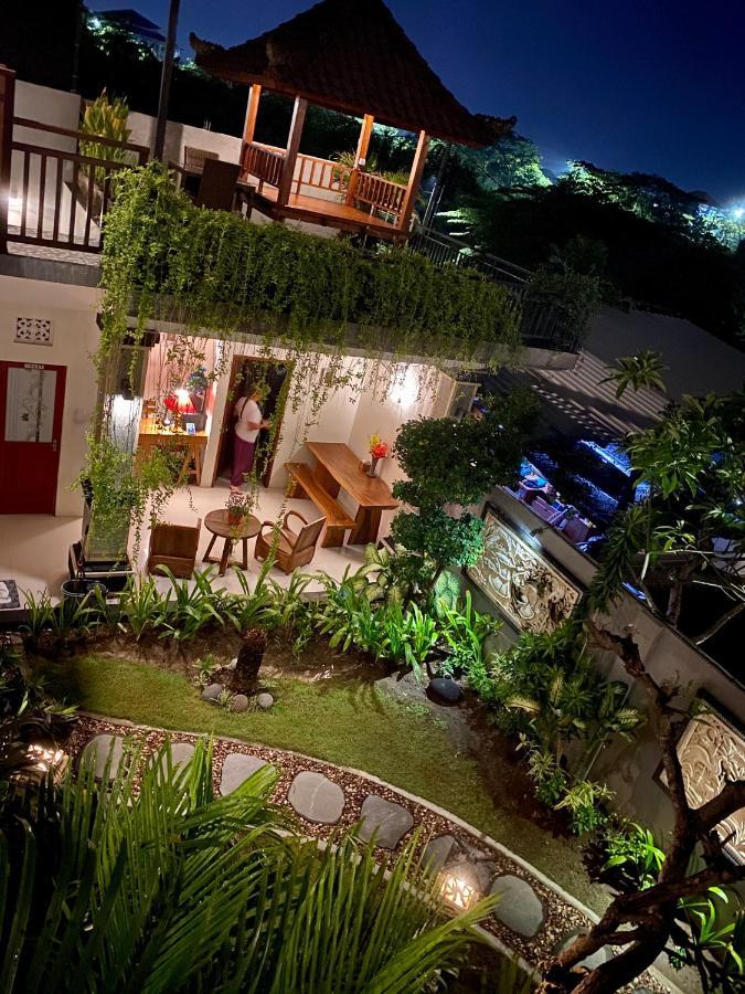 Dikubu Belong Seminyak Hotel Buitenkant foto